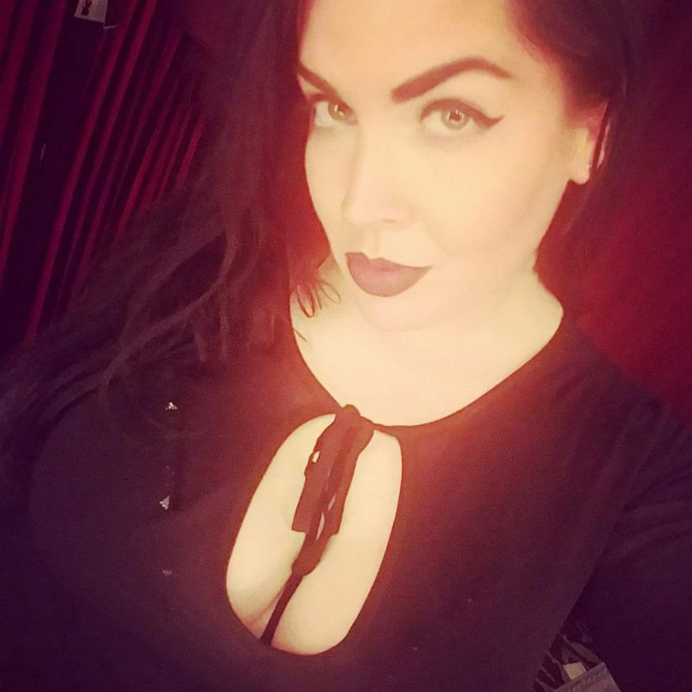 Meet your Posher, Ginny